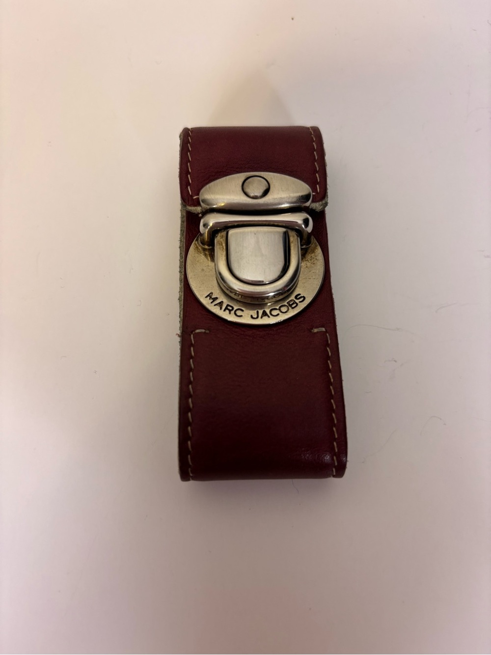 Marc Jacobs Vintage Burgundy Leather with Silver-Tone Clasp Keys Holder